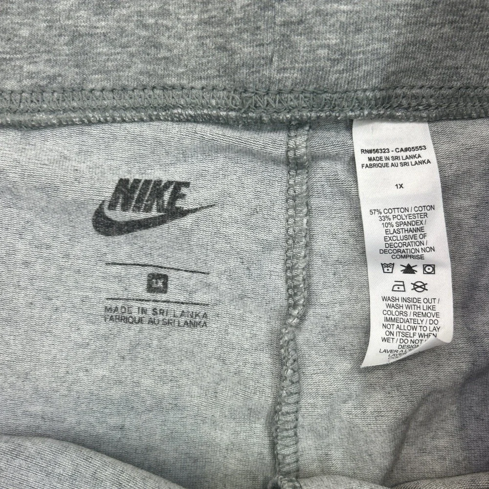 Nike Sportswear Essential Bike Shorts Grey Heather 1X High Rise